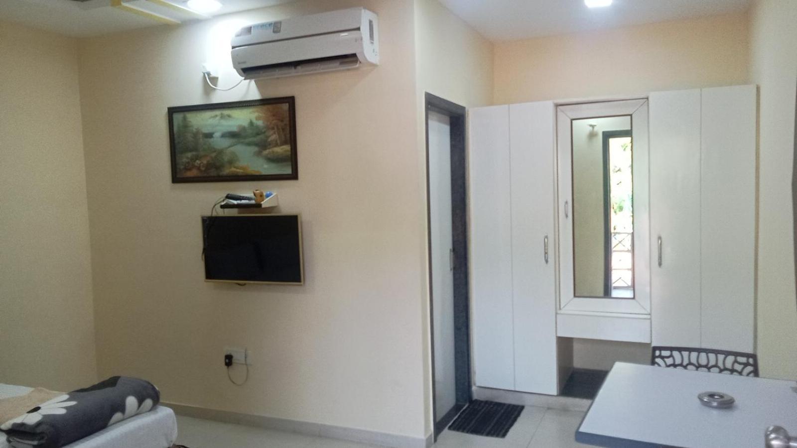 Giriraj Garden Resort Vagholi  Luaran gambar